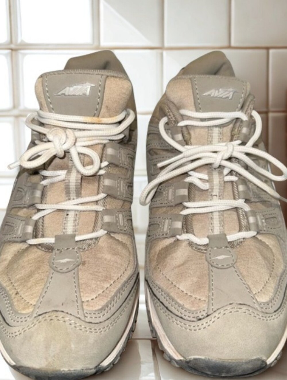 Avia Women’s Walking Shoes sz 8.5